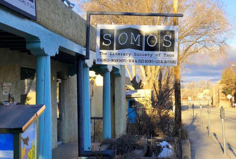 Somos sign and storefront